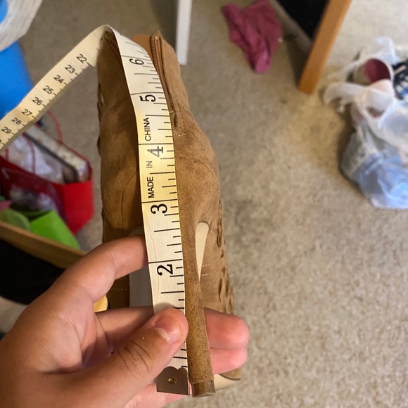 Brown Aldo heels - Picture 4 of 5